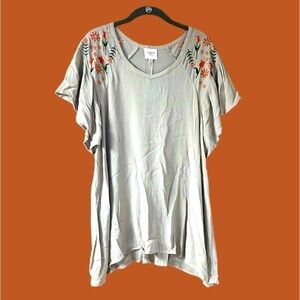 Hayden size 1XL mocha color floral stitching flutter short sleeve blouse